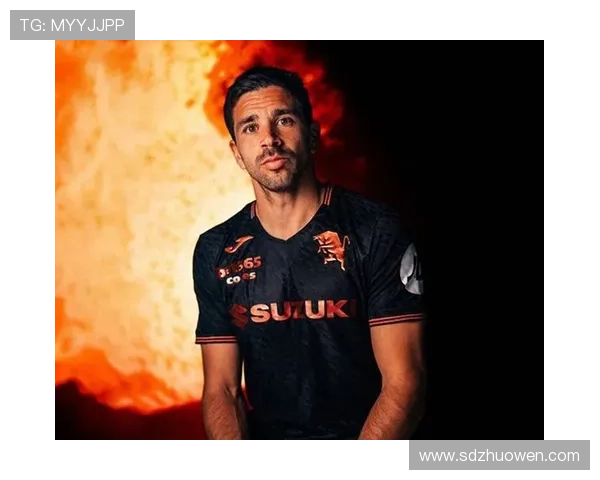 足球场上身披3号球衣的传奇球星及其精彩瞬间回顾